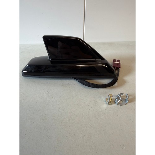Shark fin antenna - shark, gloss